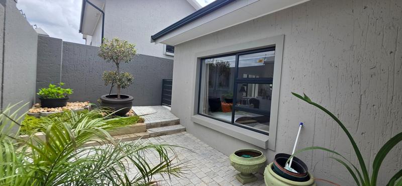 2 Bedroom Property for Sale in Tergniet Western Cape